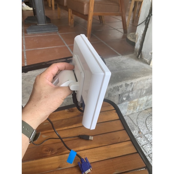 Màn hình cảm ứng cho máy tính để bàn, laptop. biến máy ko cảm ứng thành máy cảm ứng, thích hợp quán cafe, nhà hàng