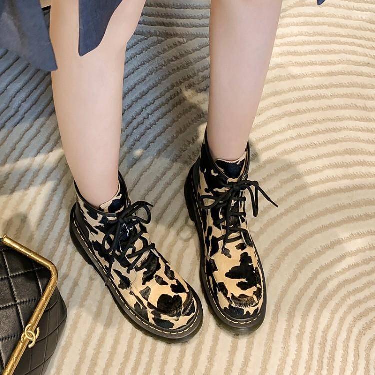 Boots Martin Hoạ Tiết Da Báo Màu Trắng Đen Cho Phái Nữ