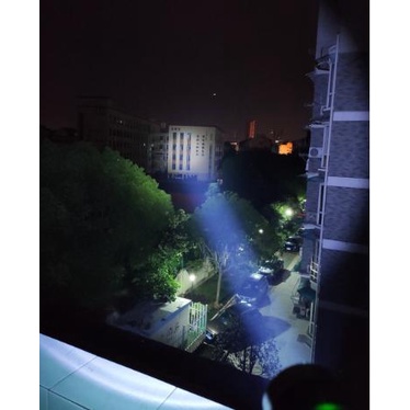 Đèn pin c8 XHP50.2 phiên bản pin 21700 sạc trên thân Type-C sáng mạnh 3800 lumen