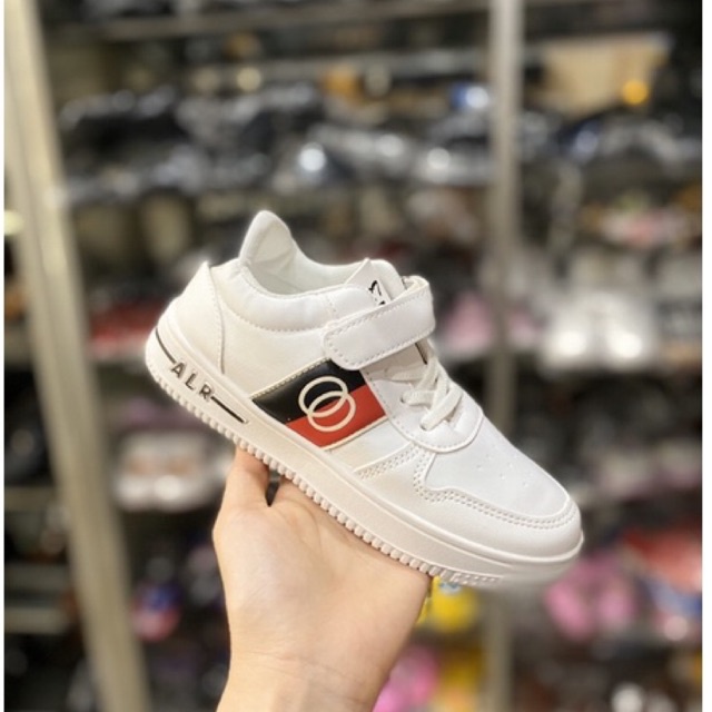 giày thể thao bé trai gái size 33-38