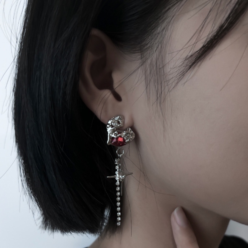 Bông tai hình trái tim đính đá dát kim cương thời trang cho nữ