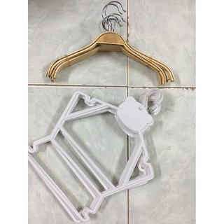 Combo Móc Trẻ Em 50C Gỗ Vai Đệm và 100C Bô Bé Gấu Xoay