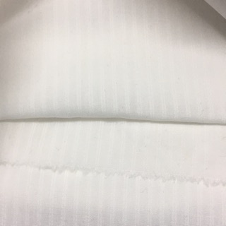 Vải kate trắng sọc chìm 1kg100 chỉ 200k may được 4 áo