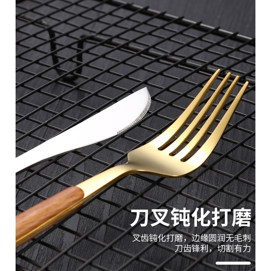 Bộ muỗng và nĩa ăn bằng thép không gỉ cán gỗ thân thiện môi trường Lt999