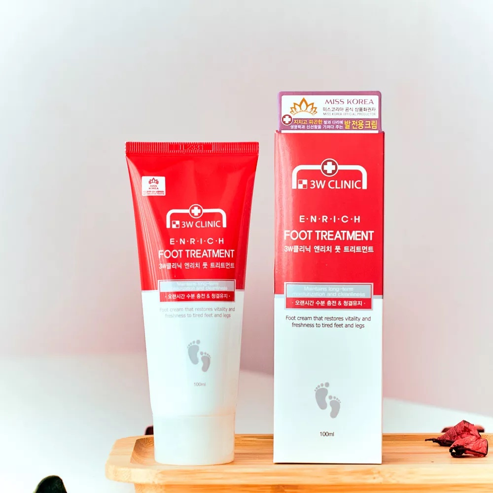 Kem Dưỡng Da Chân 3W Clinic Enrich Foot Treatment 100ml