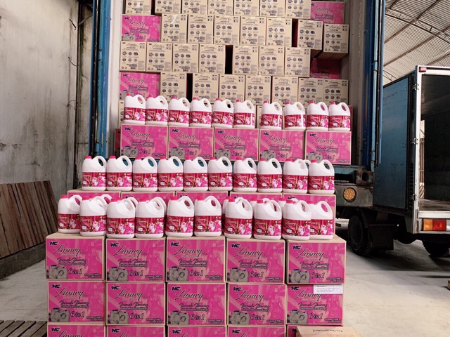 Nước giặt luxury hương nước hoa 6/1 Thái Lan can 3.500ml