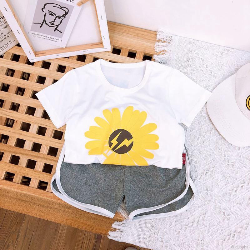 Set áo thun tay ngắn và quần đùi thiết kế đáng yêu dành cho bé