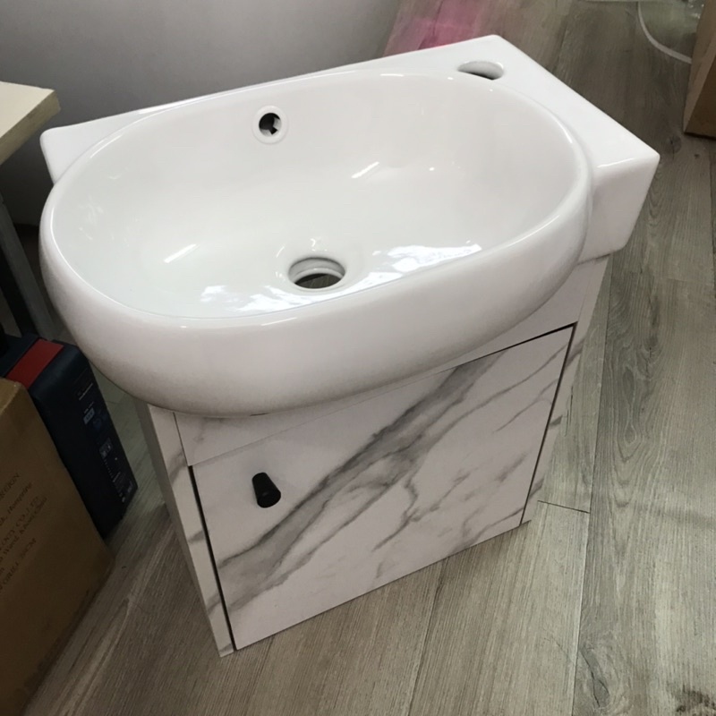 Bộ tủ lavabo treo tường 4 món Tủ + Lavabo + kệ gương + kiếng soi