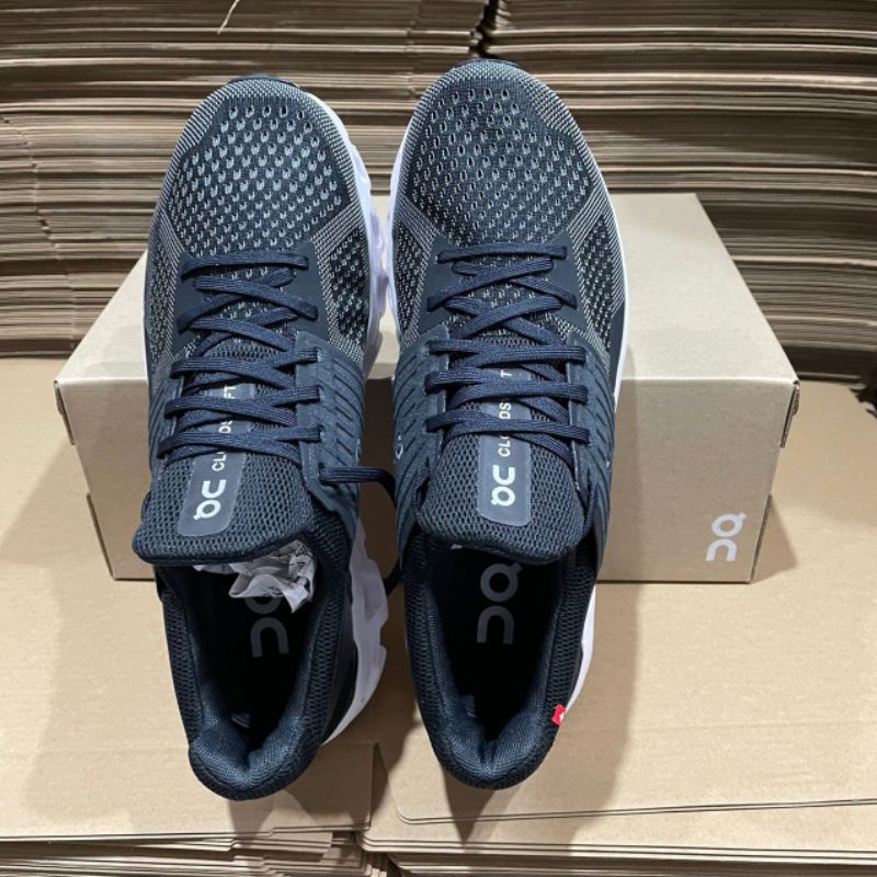 Giày ON running chính hãng size 42