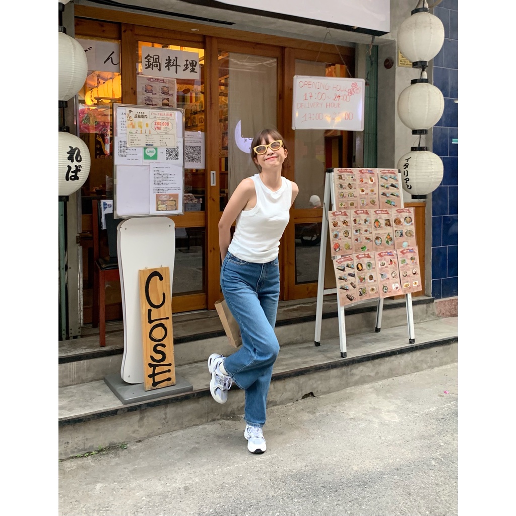 Quần Jeans Nữ Lưng Cao Ống Suông Rộng Màu Xanh Wash Đùi LDL-102B