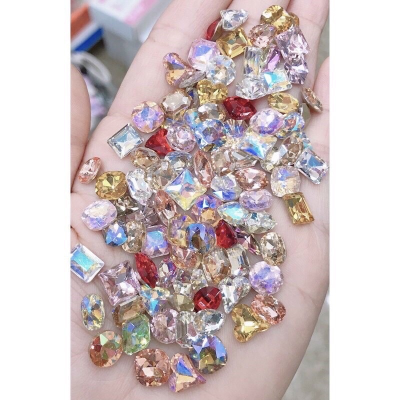 Đá khối 50 viên 45k, 100 viên 81k