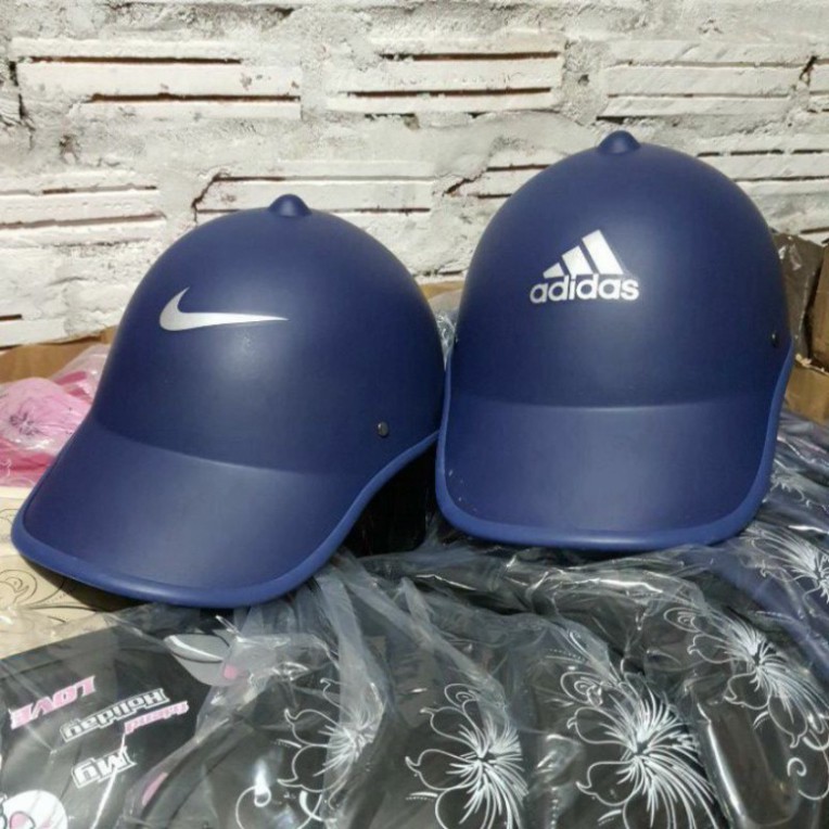 Mũ bảo hiểm thời trang