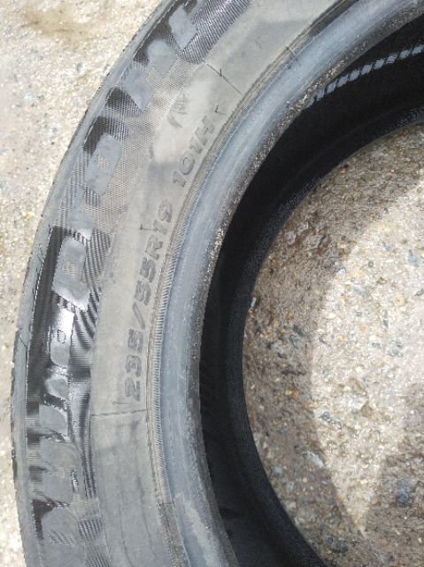 Lốp ô tô  235/55r19 lắp santafe,lexsus sản xuất 2019