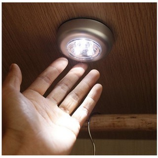 ĐÈN LED DÁN TƯỜNG 4 BÓNG DÙNG PIN