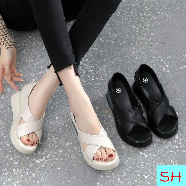 Sandal Đế Xuồng Dày Dặn Phong Cách Thời Trang Mùa Hè 2022 Mới Cho Nữ