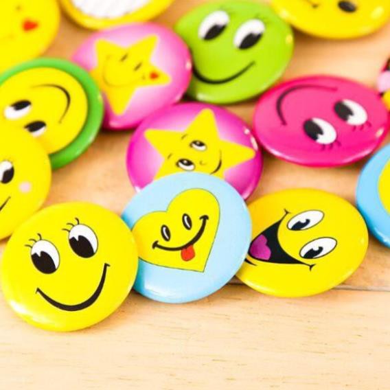 Huy Hiệu Cài Áo Hình Mặt Cười nhiều loại 3cm