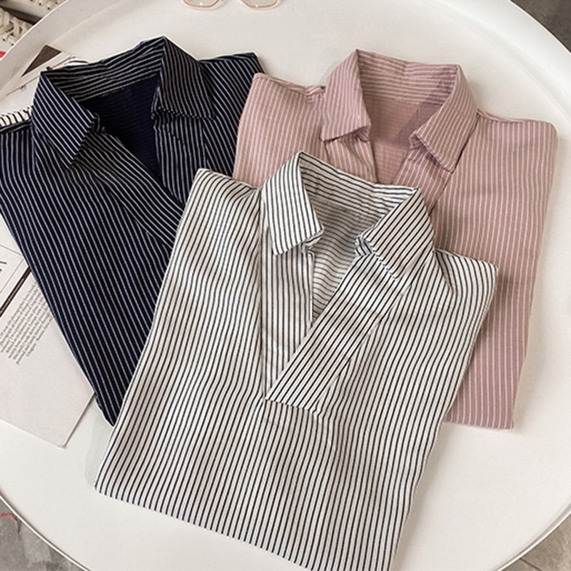 Áo sơ mi tay lửng cổ chữ V họa tiết kẻ sọc cho nữ