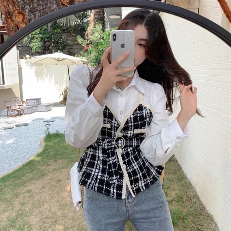 Áo sơ mi phối áo dạ kèm thắt lưng