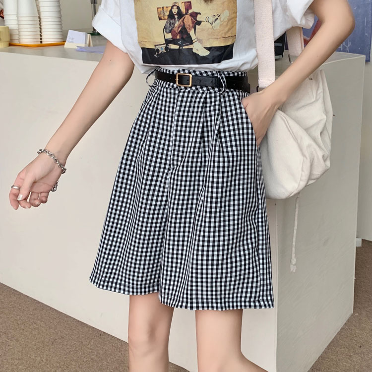 Quần Short Nữ Lưng Cao Sọc Ca Rô Xinh Xắn