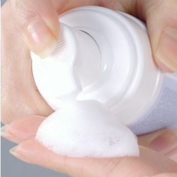 Sữa Rửa Mặt Dạng Bọt Dưỡng Ẩm Da Klairs Rich Moist Foaming Cleanser 100ml
