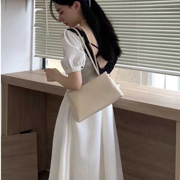[ORDER] Đầm Trắng Phối Đen Cổ Thuyền Khoét Lưng Dáng Dài CHIC Hàn Quốc VD100 ICC Official Store
