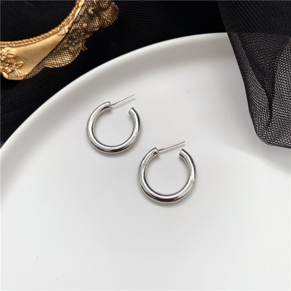 Đôi khuyên tai hình chữ C bằng hợp kim phong cách Hàn Quốc cổ điển cho nữ