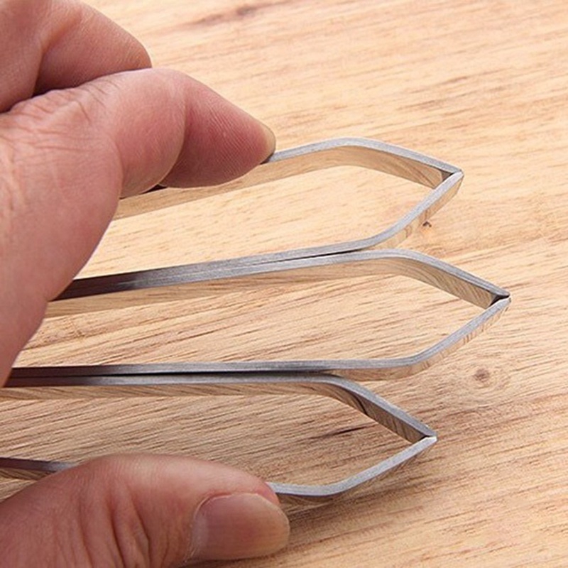 Nhíp gắp xương cá bằng thép không gỉ tiện dụng