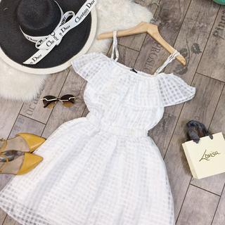 Đầm xoè trễ vai (ảnh thật)