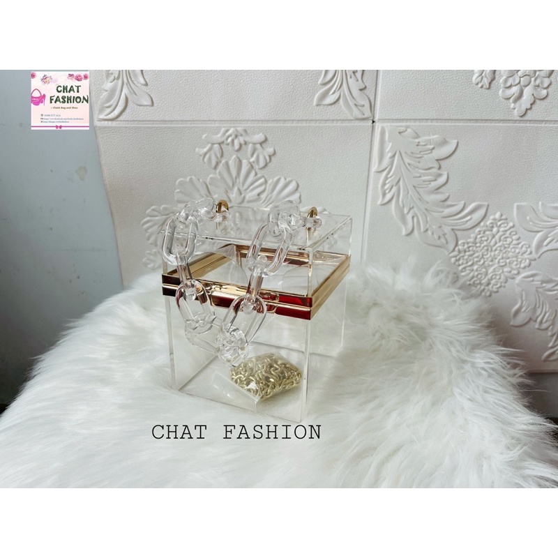Ví clutch Độc Lạ Nhựa Trong Suốt kèm Dây Xích
