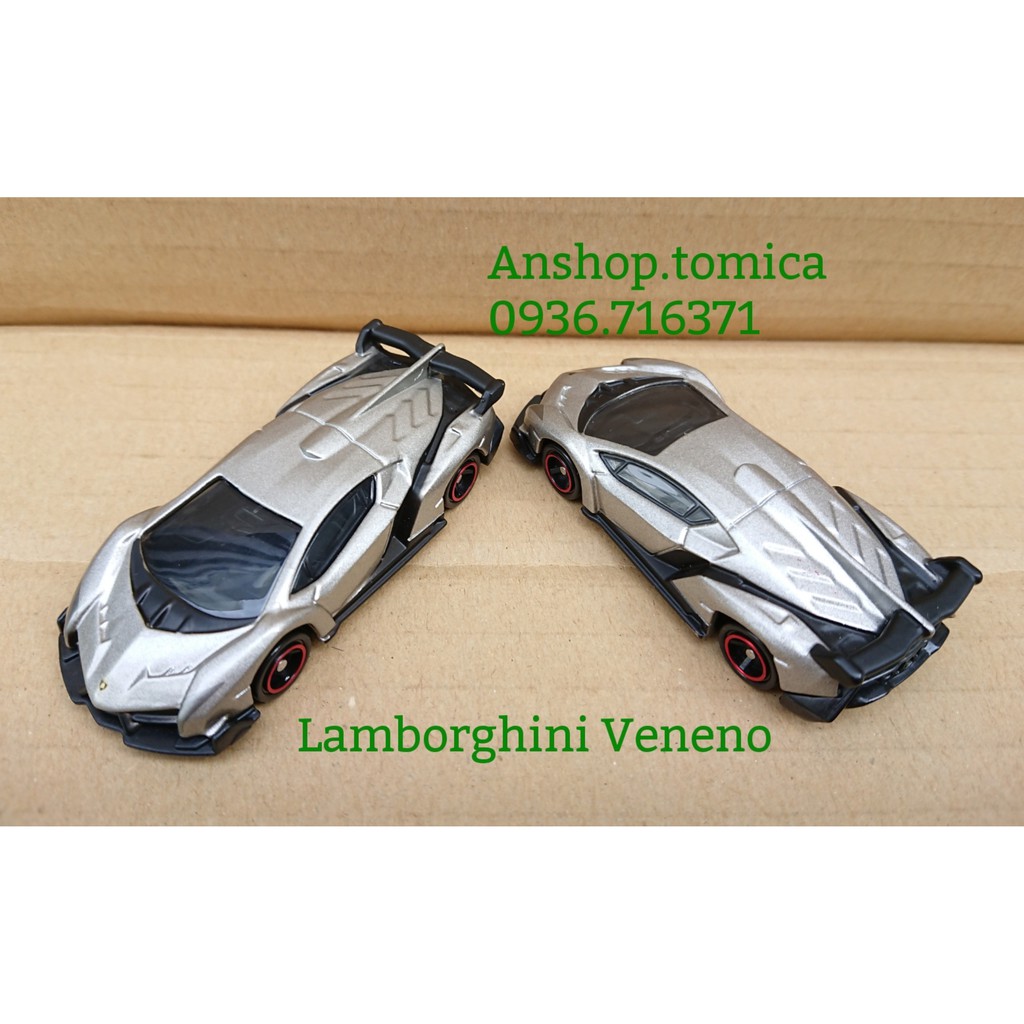 Mô hình xe Lambor màu xám tomica Nhật Bản