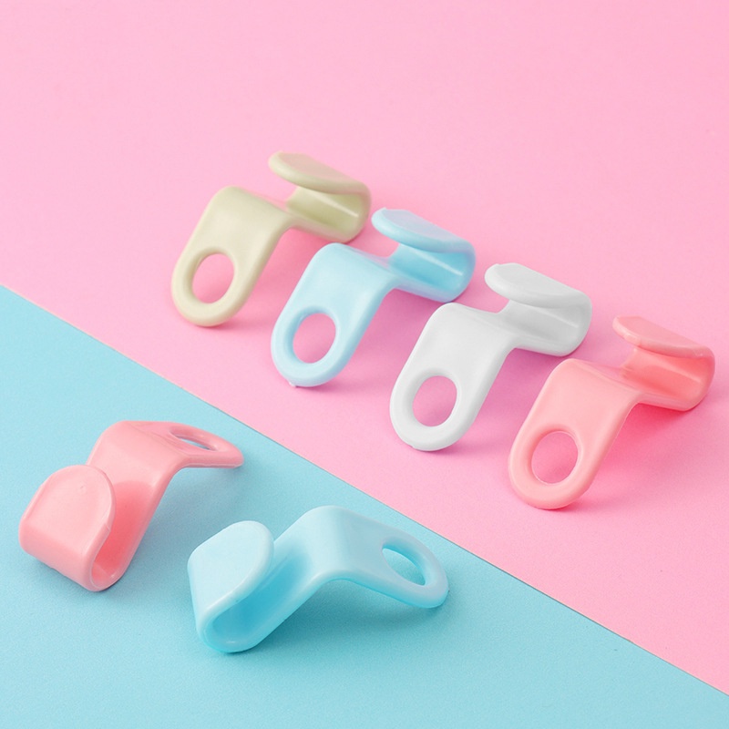 Set 5 Móc Treo Quần Áo Mini Chống Trượt Tiện Dụng