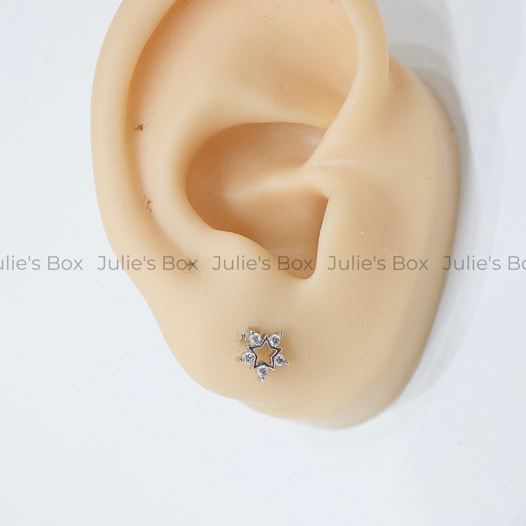 [1 CHIẾC] Khuyên Tai Đá Ngôi Sao 5 Cánh Màu Bạc Unisex Titanium Không Gỉ Không Ngứa Không Đen julies box 66
