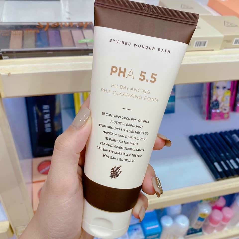 Sữa rửa mặt tạo bọt dịu nhẹ Byvibes Wonder Bath PHA 5.5 - Tuýp 130ml