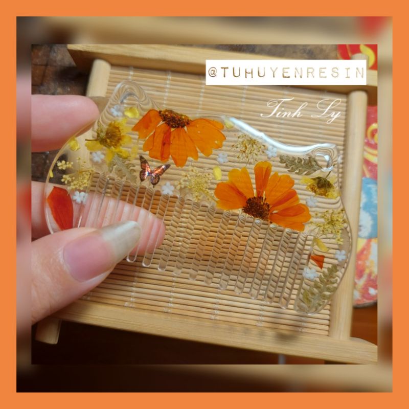 Lược resin hoa khô nhà Tư Tư siêu xinh xắnnnn🌸◽️▫️
