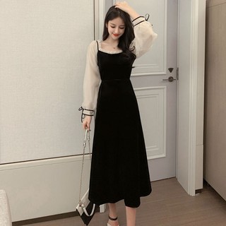 Váy nhung đen dáng dài phối voan