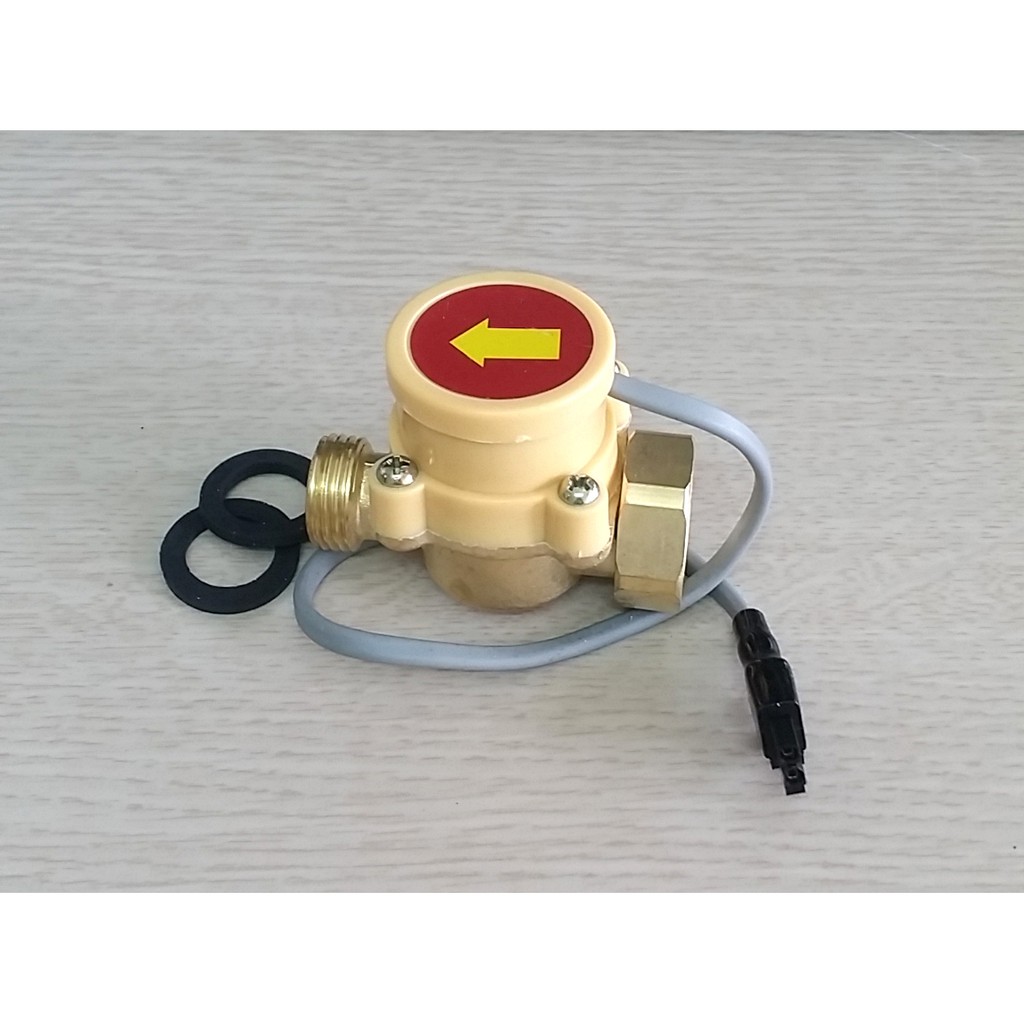 Rơ le máy bơm tăng áp,công tắc cảm biến dòng chảy 220v-125W