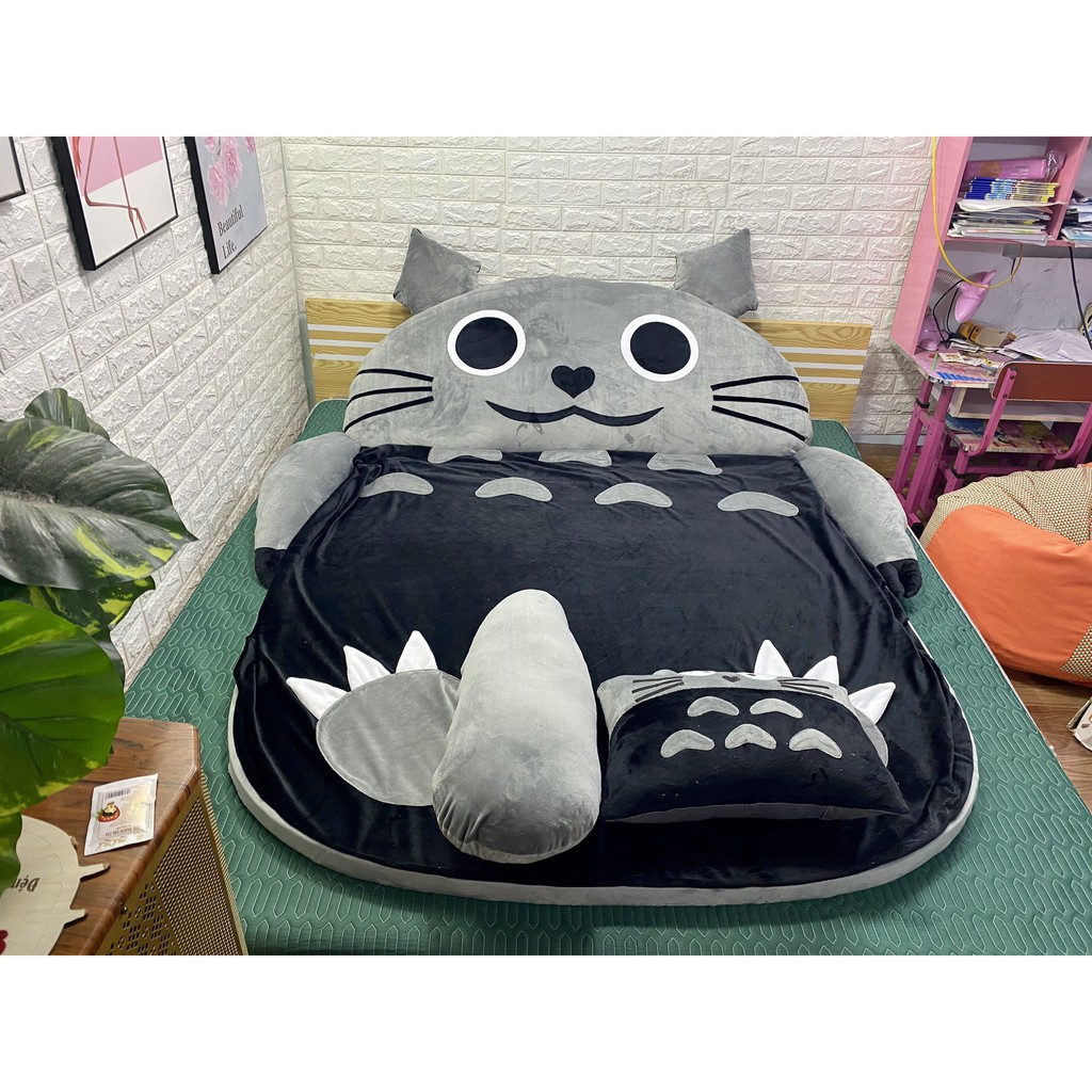 Nệm thú bông đầu bông thân mút cao su Totoro chất liệu nhung Hàn cao cấp cỡ 2m x 2m2