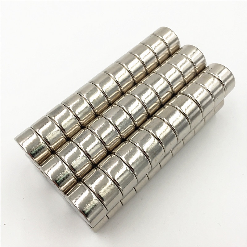 Nam châm tròn 20x10mm màu trắng