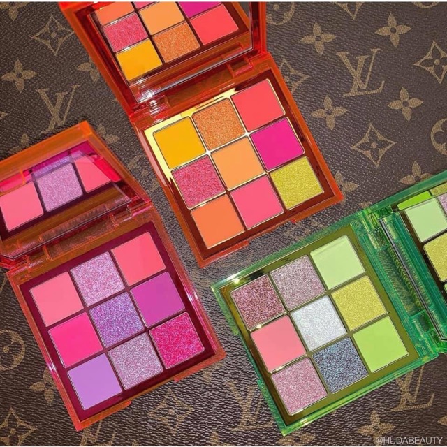 Bảng mắt Huda Beauty Neon giá sale