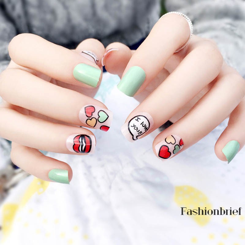 [Hàng mới về] Set 24 đầu móng giả ngắn vuông màu trắng xanh phối trái tim đôi môi đỏ đáng yêu