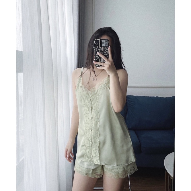 Bộ mặc nhà hai dây lụa satin phối ren kiểu sexy