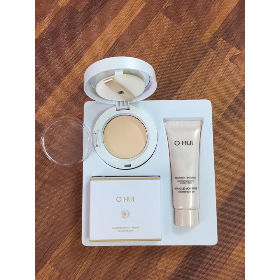 Phấn phủ dưỡng trắng Ohui Ultimate Brightening Varnishing Pact