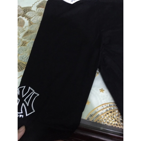 Quần leging thêu chứ N-YYY