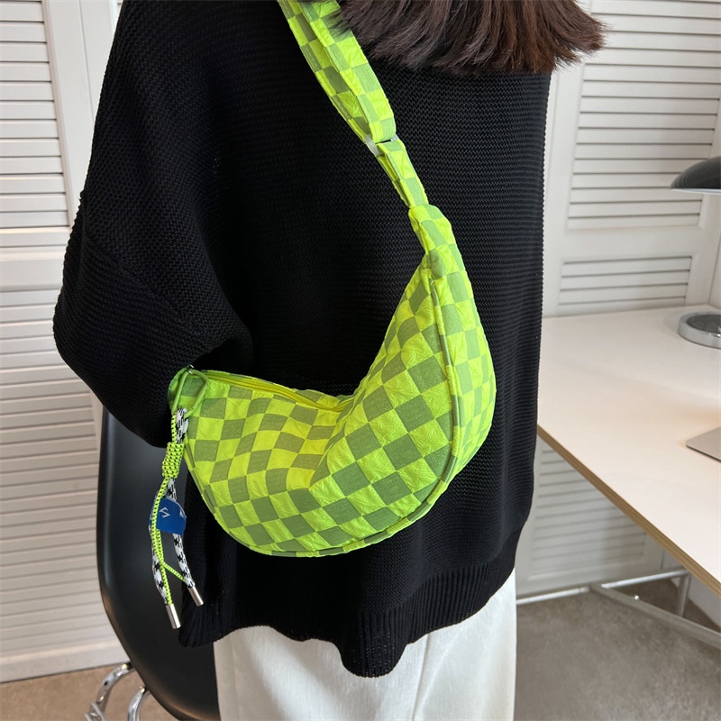 Túi Đeo Chéo Vai Hình Bánh Bao Sức Chứa Lớn 2022 Thời Trang Mùa Hè Cho Nữ