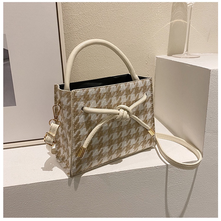 Túi Đeo Vai Hình Vuông Nhỏ Vải Len Đính Nơ Kiểu Nước Ngoài Mẫu Mới 2022 Thời Trang Mùa Xuân Cho Nữ