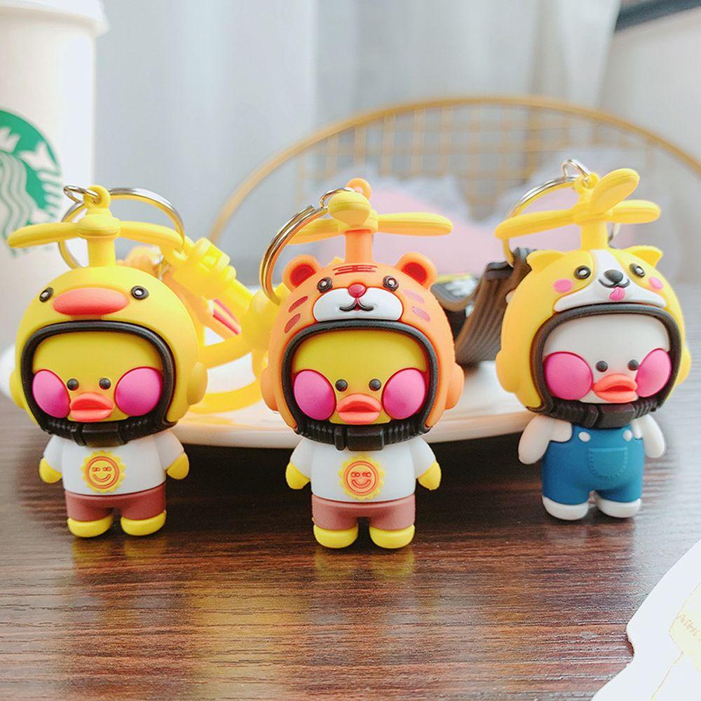 Móc Khóa Hình Vịt Đội Nón Bảo Hiểm / Pikachu / Chó Đeo Túi Xách / Mũ Bảo Hiểm Dễ Thương