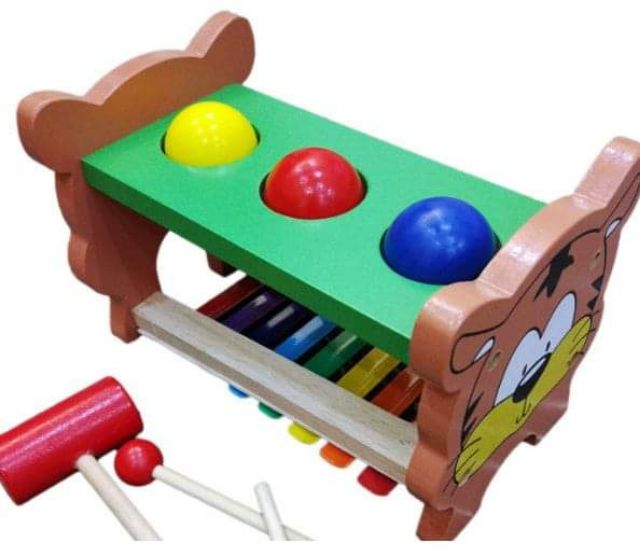 Đồ chơi gỗ gõ phát ra âm thanh cho bé