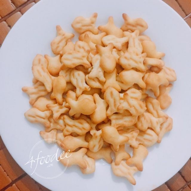 Bánh Cá Mặn Kinh Đô 350g Hình Con Cá Ngộ Nghĩnh Bắt Mắt