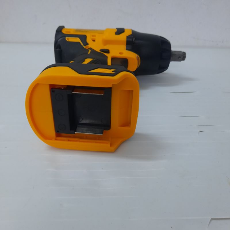 Máy siết bulong dwatl lực siết khủng 880Nm động cơ không than