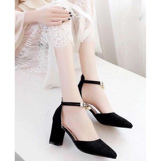 giày gót vuông phối lắc cổ chân